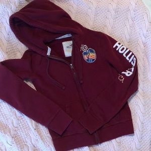 🛍 Hollister | Maroon Hoodie